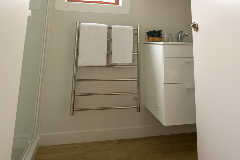 miners-row-bathroom-standard-unit